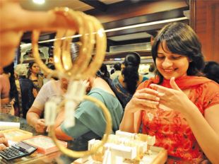 Gold jewellery buyers in India